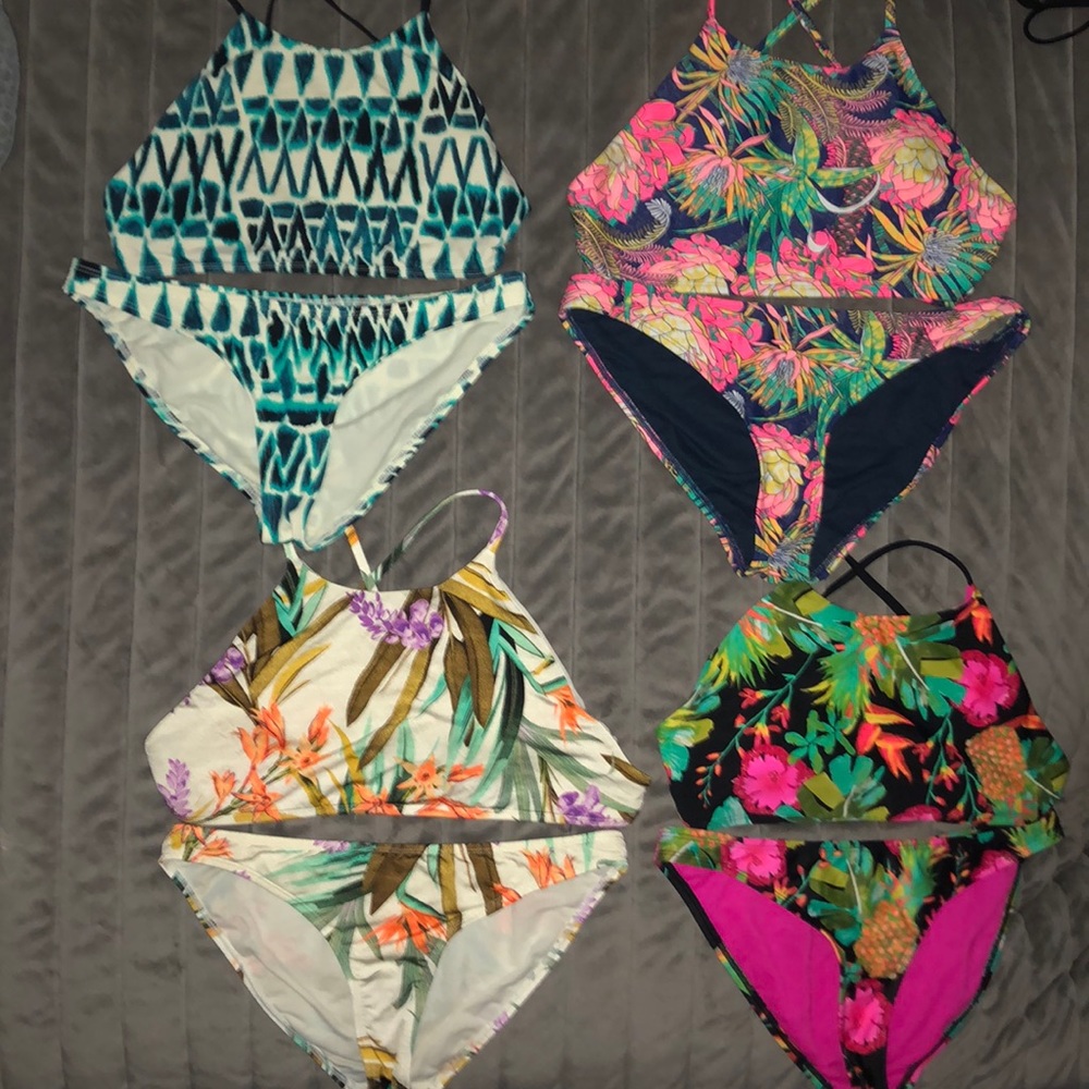 (4) Body Glove Bikinis